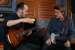 Gitarre bei Alex - Gitarrenunterricht bei Alex Root in Frankfurt