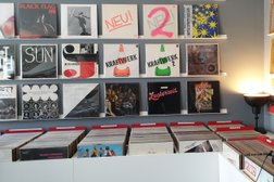 Throwback Vinyl Schallplatten An-und Verkauf Photo