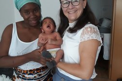 Hebamme,Leipzig, Nataliia Schneider, Mobile Wochenbettbetreuung nach der Geburt. Massage für Schwangere Photo