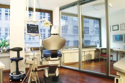 Zahnimplantat Frankfurt, 3D-Implantologie, Navigierte Implantate, Knochenaufbau in Frankfurt