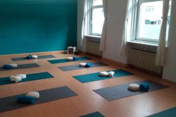 Sandhya Yoga - Yoga in Hof Saale und Nürnberg (ehemals sarVita Yoga) Photo