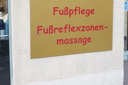 Kiez-Friseur - Kosmetik - Fußpflege - Nageldesign in Berlin