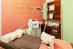 Beauty Room by Roberta Photo